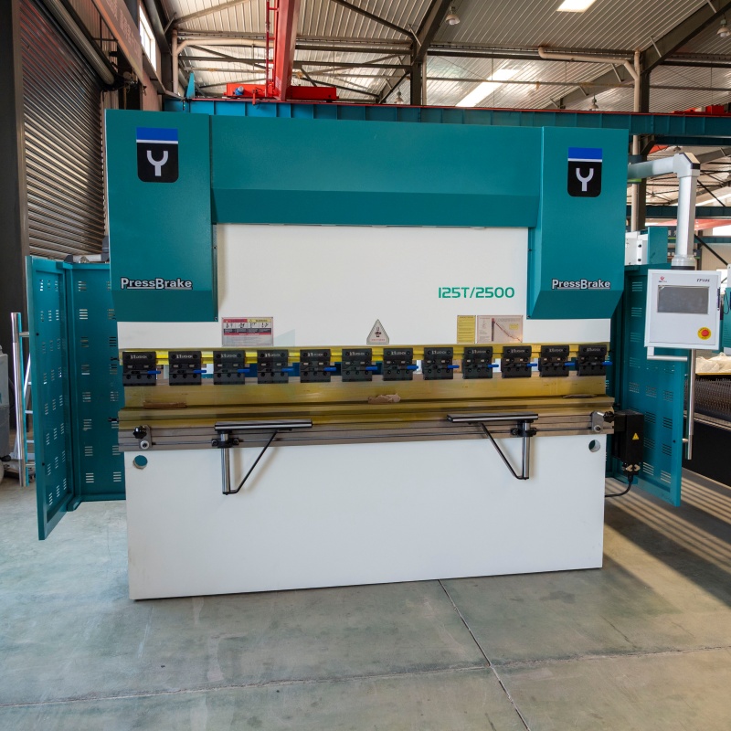 WG67K-125T2500 Steel Plate Sheet Metal Aluminium Bending Machine Near Me