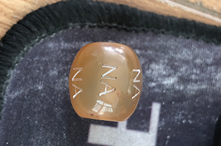 UV laser marking machine mark on agate wit letter