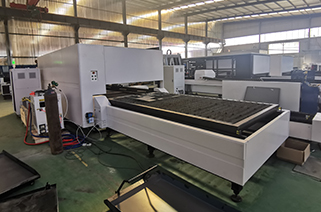 Advantages of closed type fiber laser cutting machine