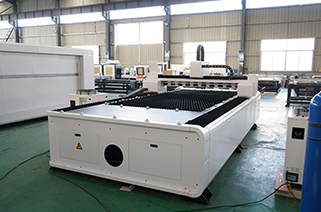 What is the difference between oxygen and nitrogen as auxiliary gas of fiber laser cutting machine