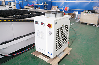 What is the difference between oxygen and nitrogen as auxiliary gas of fiber laser cutting machine