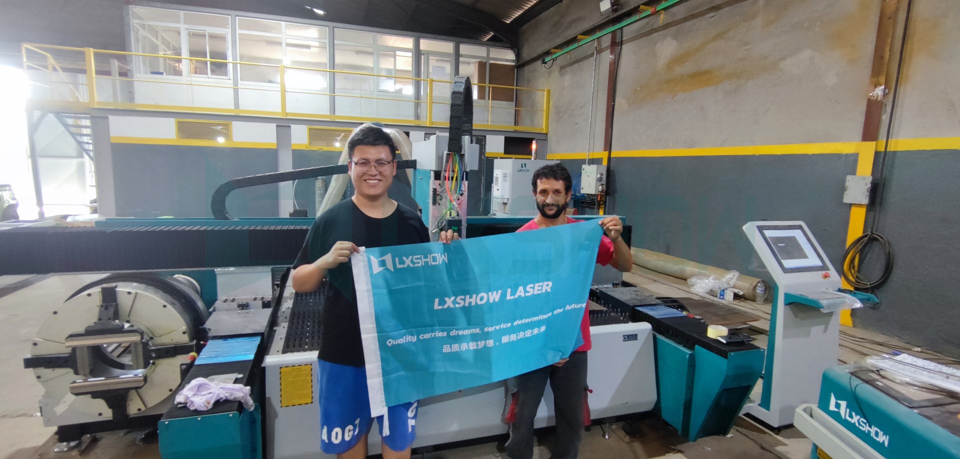 LXSHOW’s Technical Support in Tunisia for the LX6020LDT Best Fiber Laser Cutting Machine